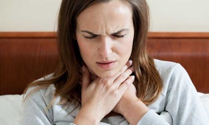 Герпес внутри губы может спровоцировать болезненность лимфатических узлов