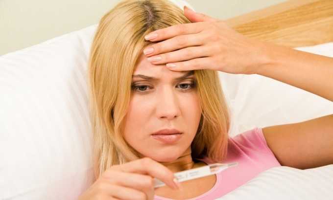 У женщины, которая страдает от достаточно неприятного недуга, может повыситься температура тела