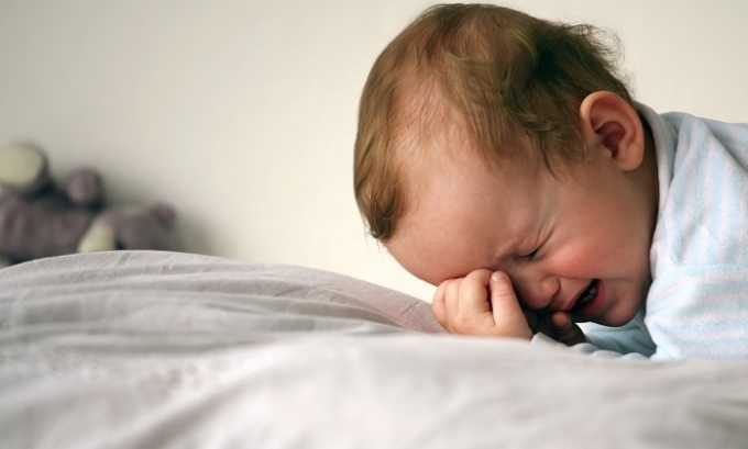 Кроме этого, больной ребенок может часто и долго без видимой причины плакать