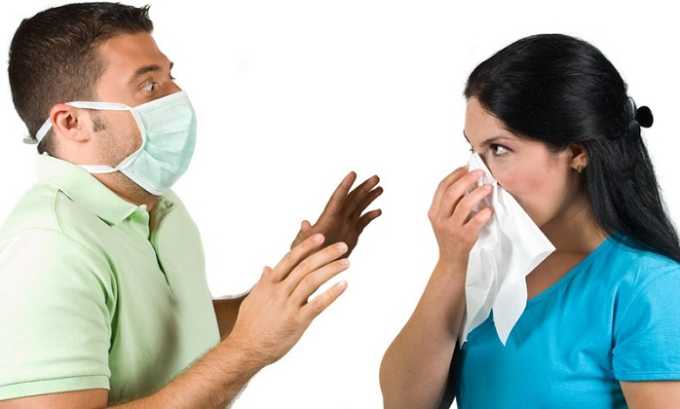 Простуда на губах у беременных может передаться воздушно-капельным путём