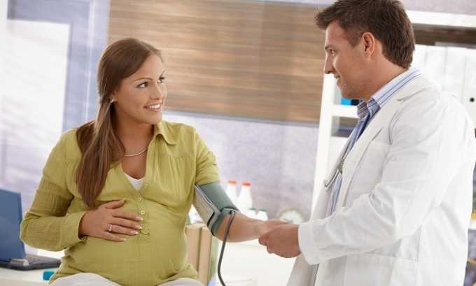 Точную дозировку, частоту и продолжительность применения лекарств для беременной женщины определяет врач