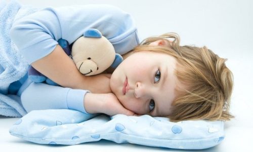 Герпесом болеют не только взрослые, но и дети. Данная патология развивается при снижении иммунитета и характеризуется пузырьковыми высыпаниями